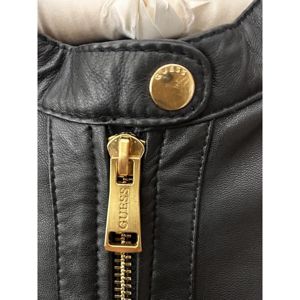 Guess Women’s Black Leather Moto Quilted Shoulder Gold Zips Biker Jacket Size M - Picture 4 of 16